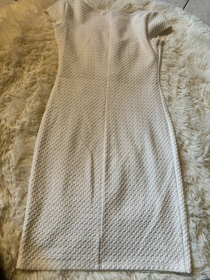 Robe blanche - photo numéro 3