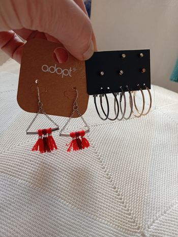 Lot boucles d'oreilles neufs 