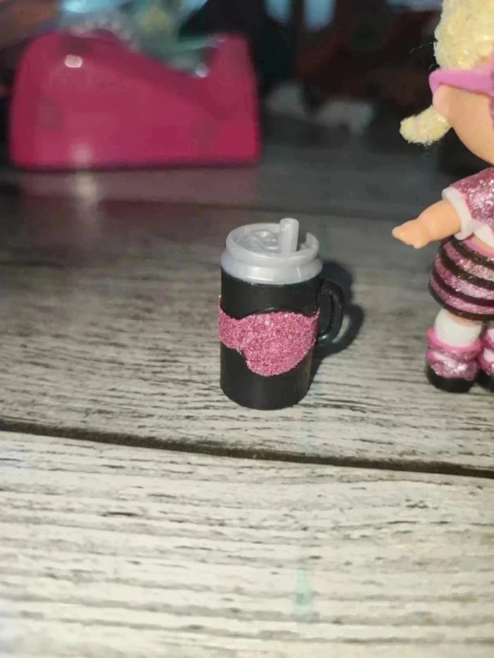 đL.O.L Surprise Doll Pink Baby Glitter SĂ©rie 2 - photo numĂ©ro 11