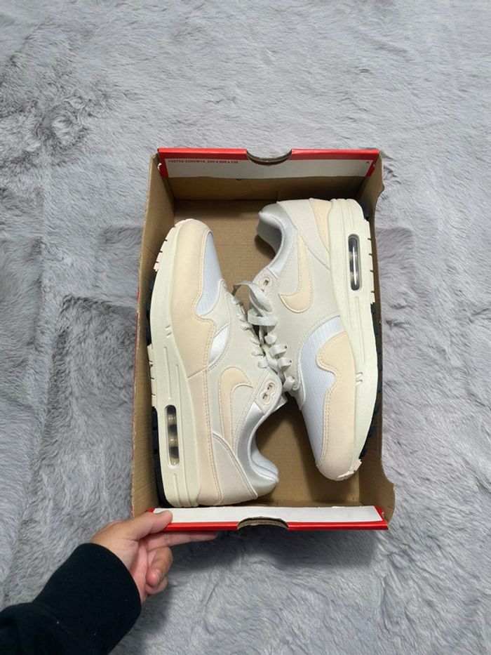 Basket Nike Air Max 1 crème - Taille 41 - photo numéro 8