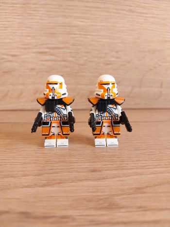 Figurines type lego 2 clones de la 212ème star wars