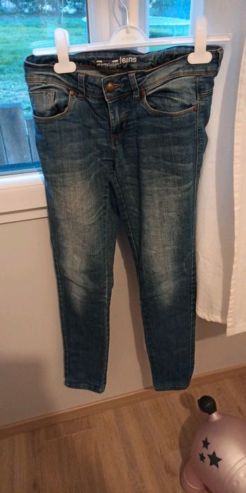 Jean's