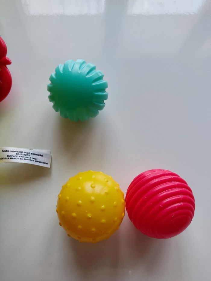 Cube d'activités en tissu VTech - photo numéro 3