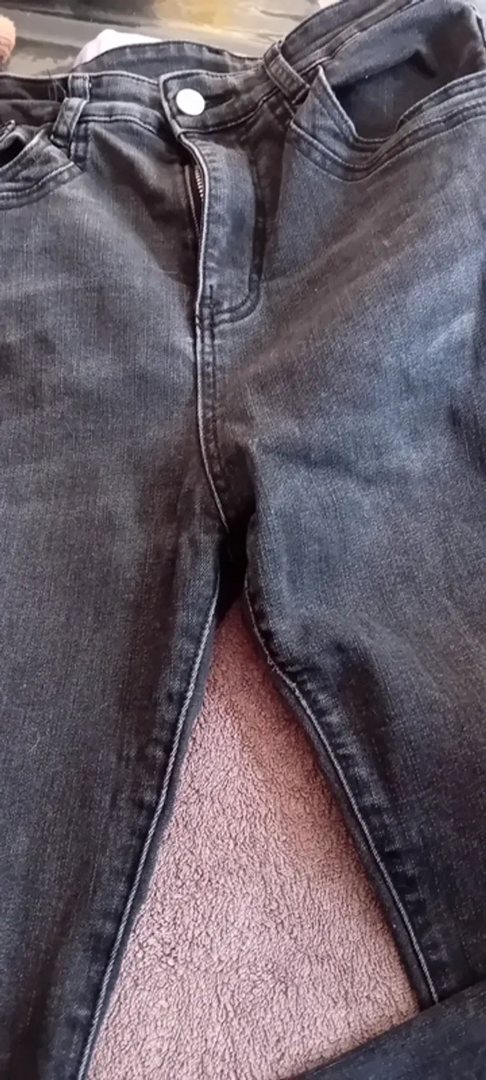 Très joli jean noir/gris pattes d'éléphant shein taille 38 en très bon état - photo numéro 2