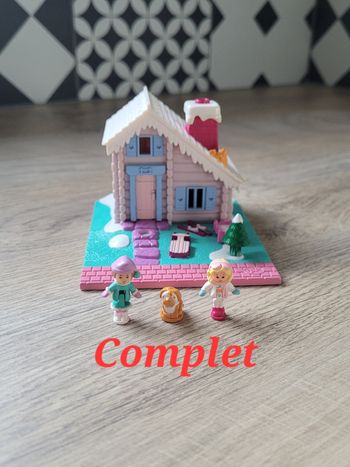 Polly pocket chalet 