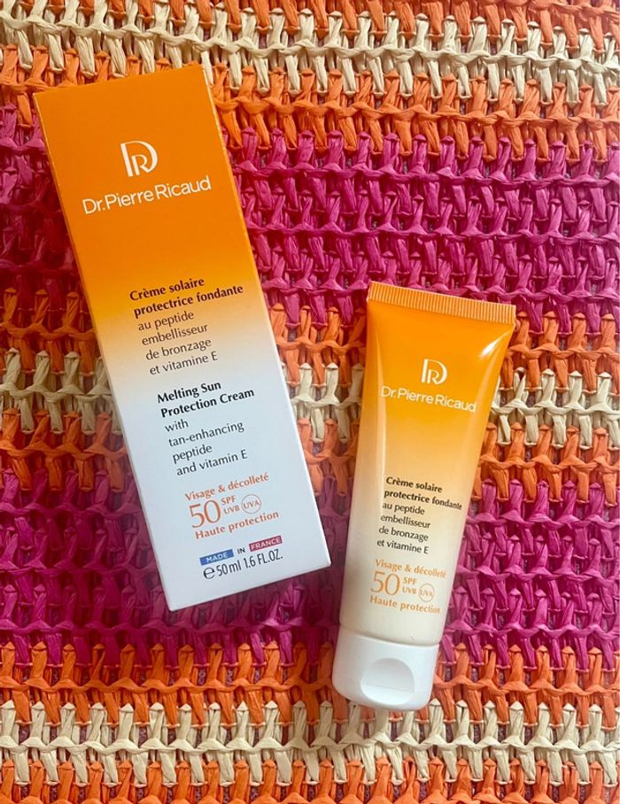 Crème solaire protectrice SPF 50 visage et décolleté 50 ml