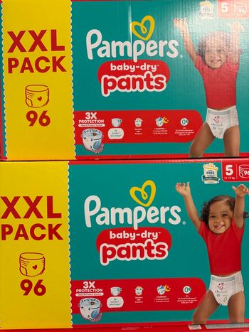 192 couches Pampers taille 5