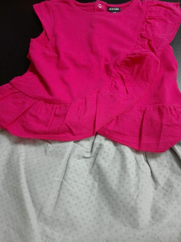 Ensemble bébé fille 12 mois Kiabi débardeur neuf rose volants asymétrique joue gris pois - photo numéro 2