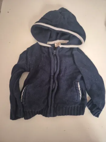 Gilet à capuche 12 mois