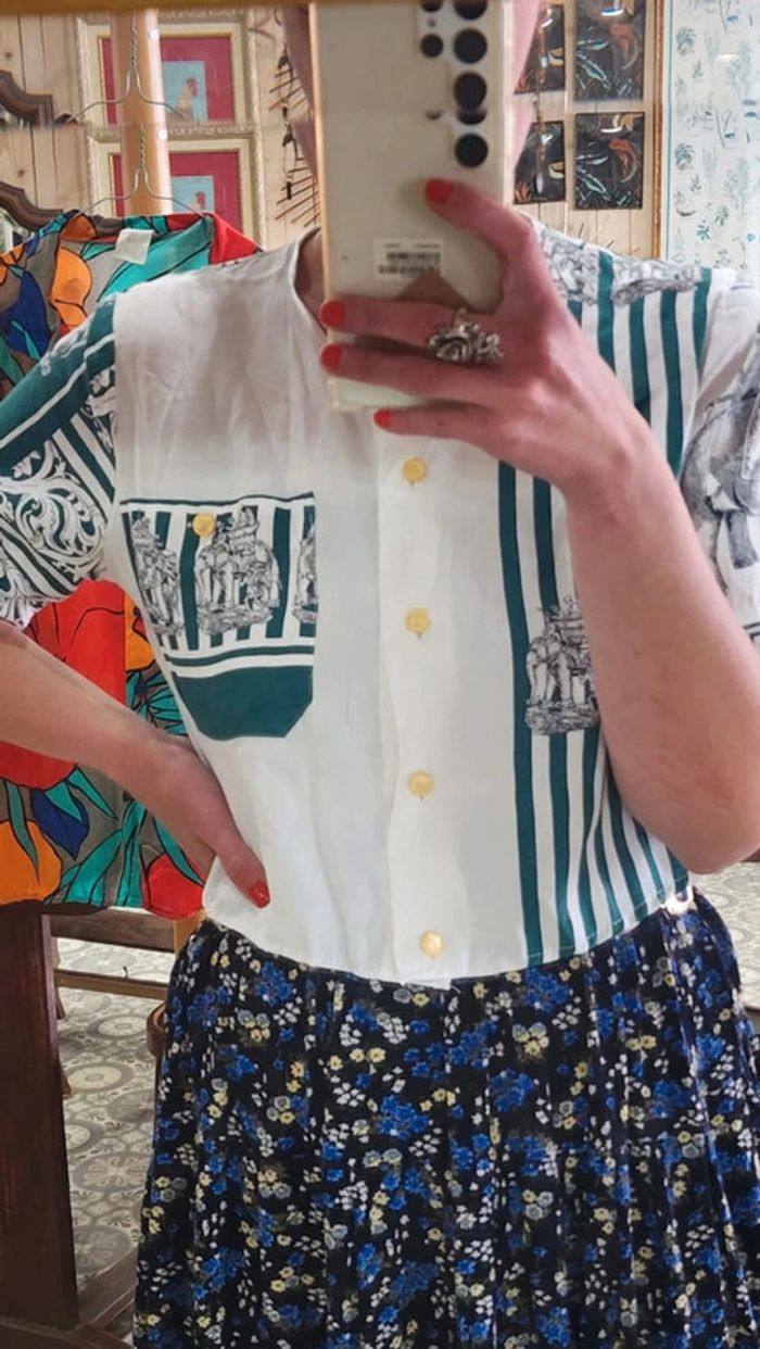 Adorable petite blouse vintage fluide cropée - photo numéro 4