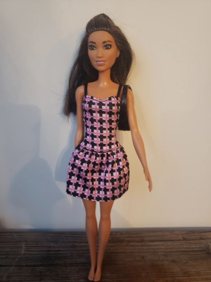 Belle barbie fashionista n°86