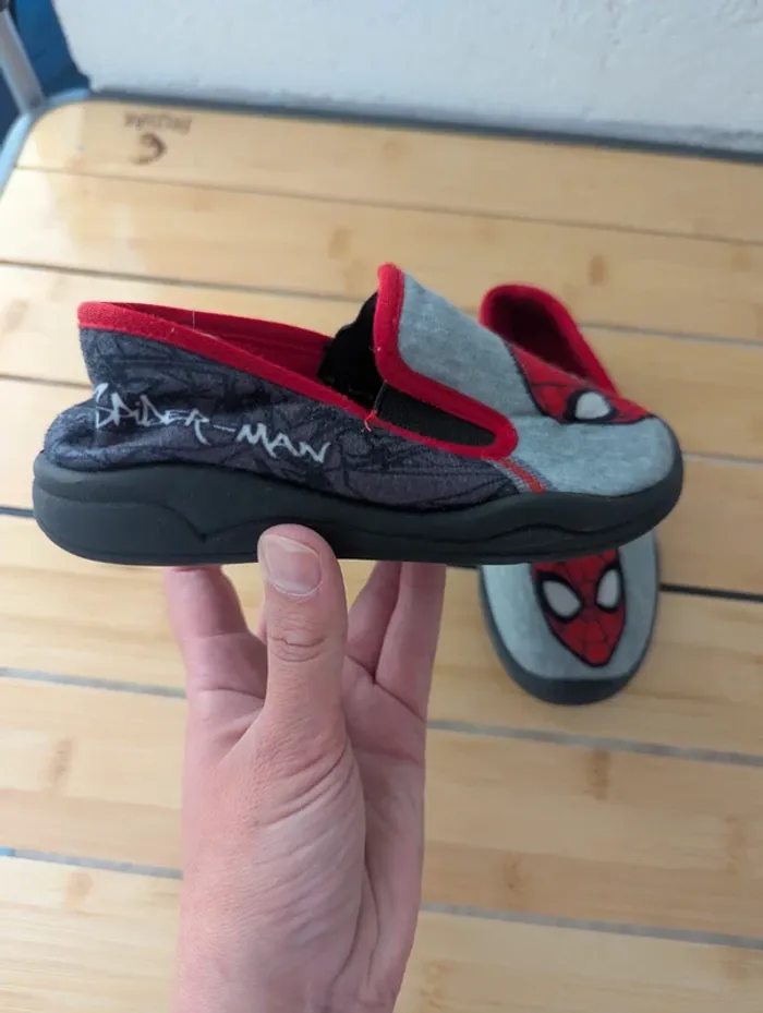 Chaussons spiderman - photo numéro 3