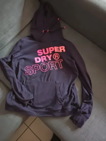 Sweat à capuche Superdry 38