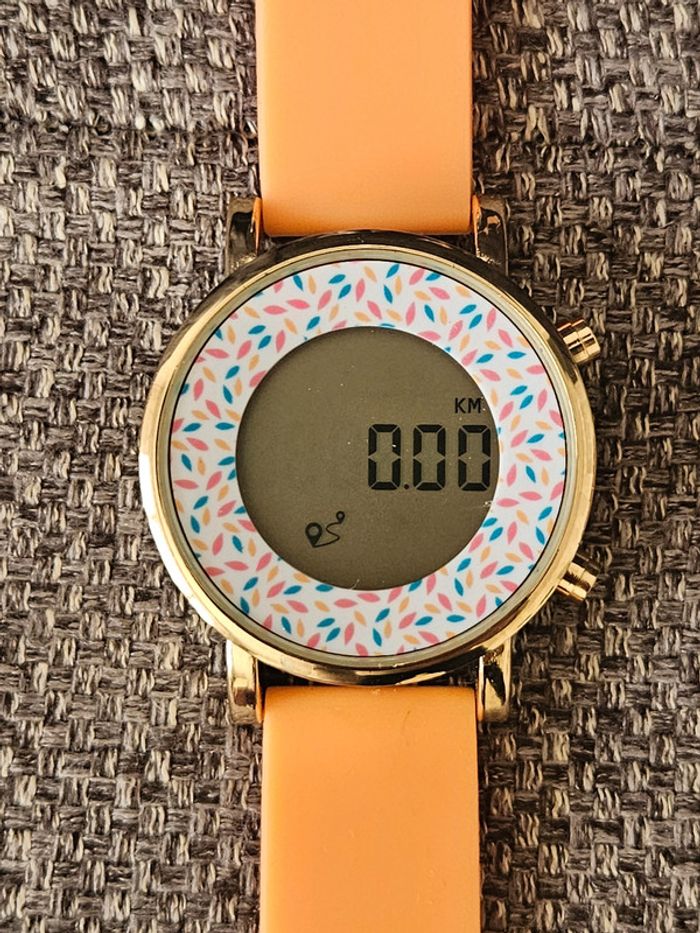 Montre digitale femme enfant PR-20-00670 silicone orange LCD podomètre silicone pile neuve chronomèt - photo numéro 6