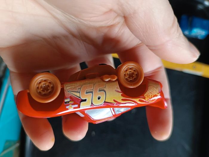 Voiture cars flash mc Queen - photo numéro 4