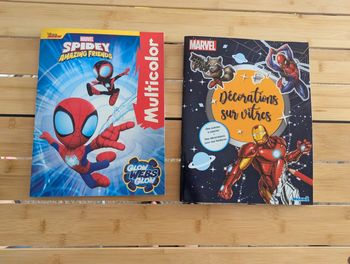 Lot livres coloriage Marvel