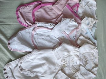 Lot de bodies ML T0M