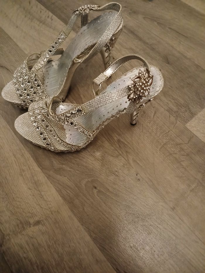 Sandales de mariage taille 39 - photo numéro 2