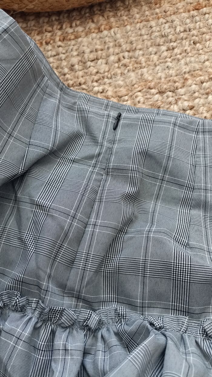 Jupe courte à carreaux - photo numéro 4