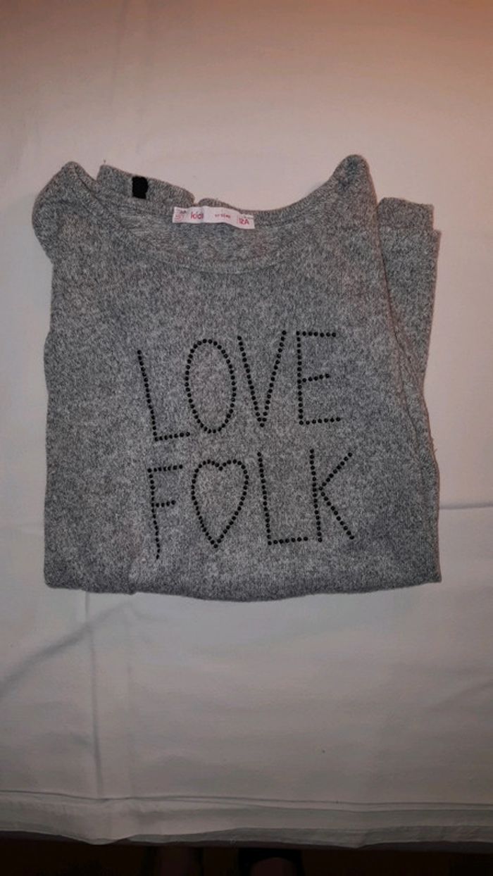 T-shirt gris Gémo pour fille en taille 12 ans.