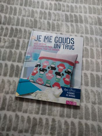 Livre couture avec patron je me couds un truc Ngv