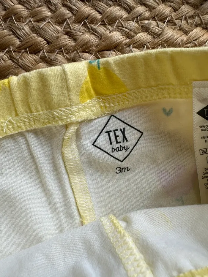 Lot fille 1-3 mois teeshirt pois + 2 leggings pantacourt - photo numéro 7