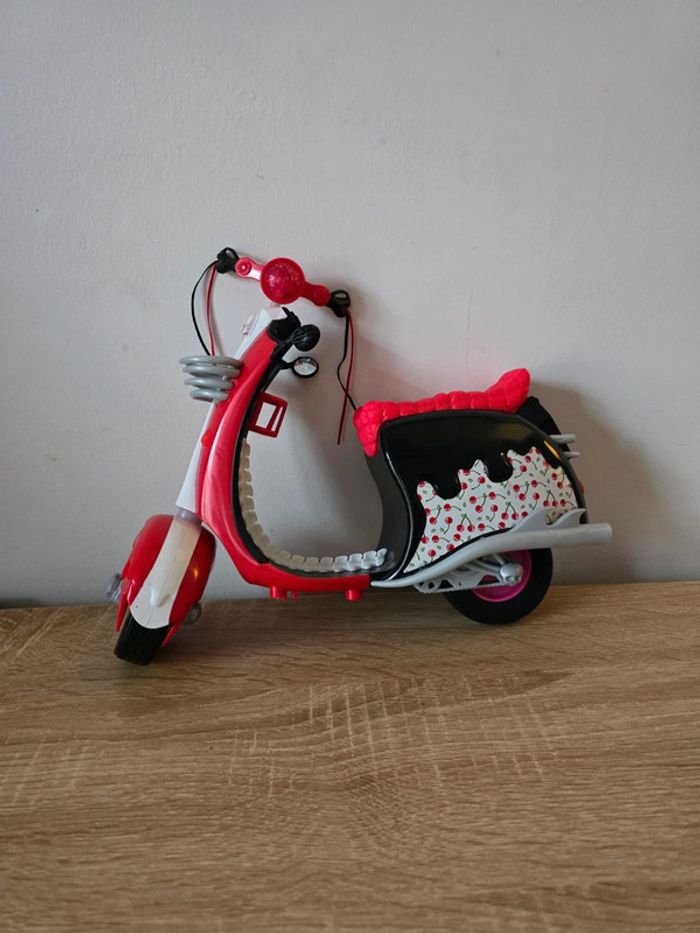Scooter Goulia Yelps Monster High