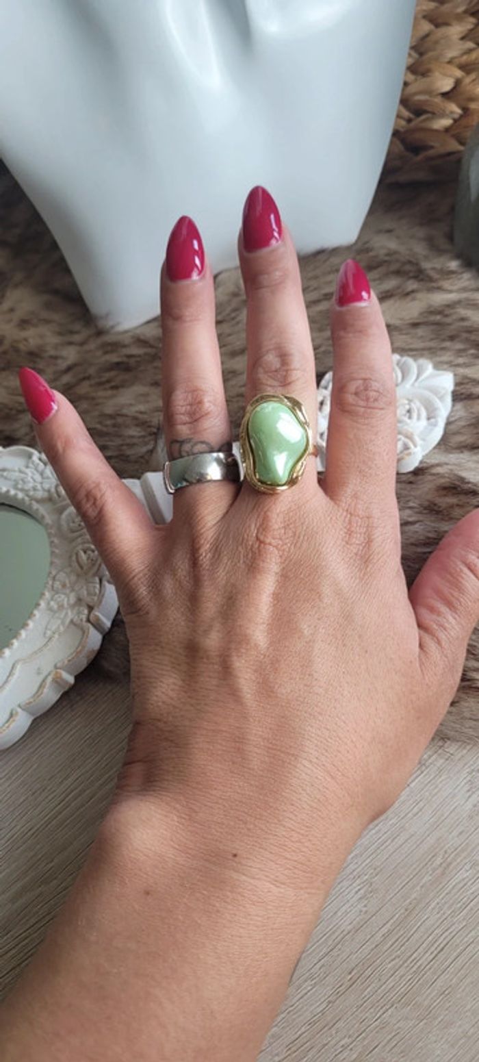 Jolie bague ajustables Parfait état verte et doré - photo numéro 3