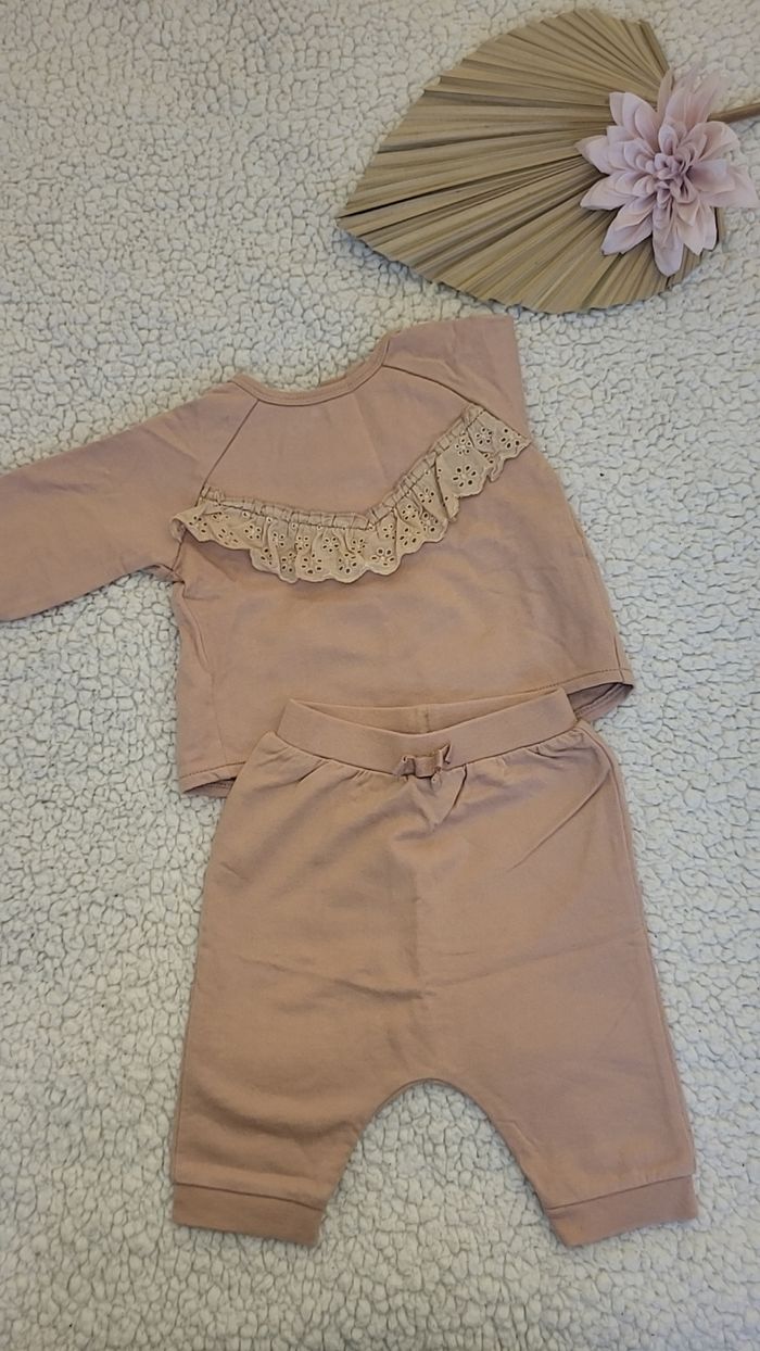 Ensemble bebe