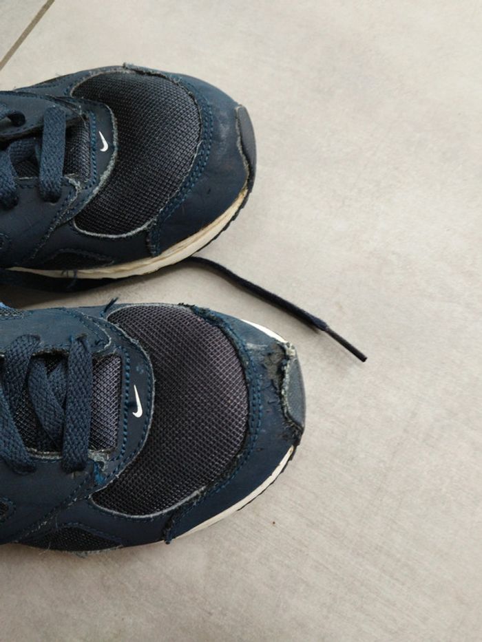 Baskets Nike air max ivo GS 36,5 - photo numéro 8
