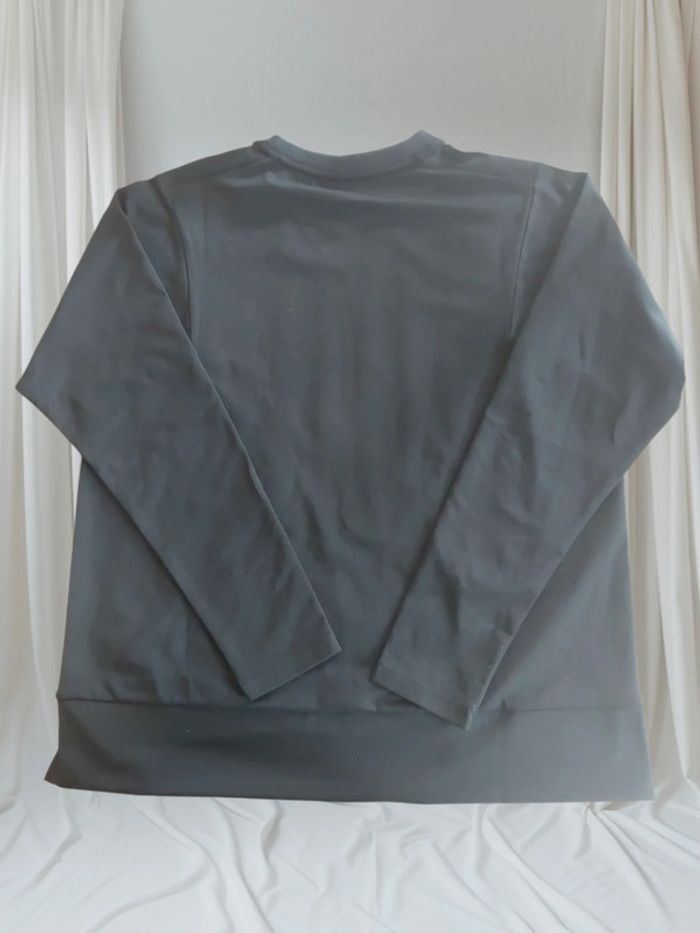 Sweat noir Cross sportswear -T.M - neuf avec étiquette - photo numéro 2