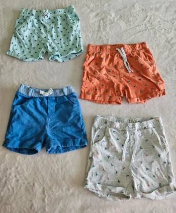 Lot de 4 shorts 23 mois 86cm obaïbi