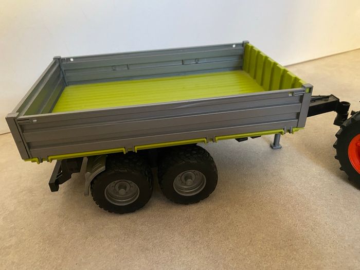 NEUF : Tracteur Bruder avec chargeur frontal et remorque basculante - photo numéro 4