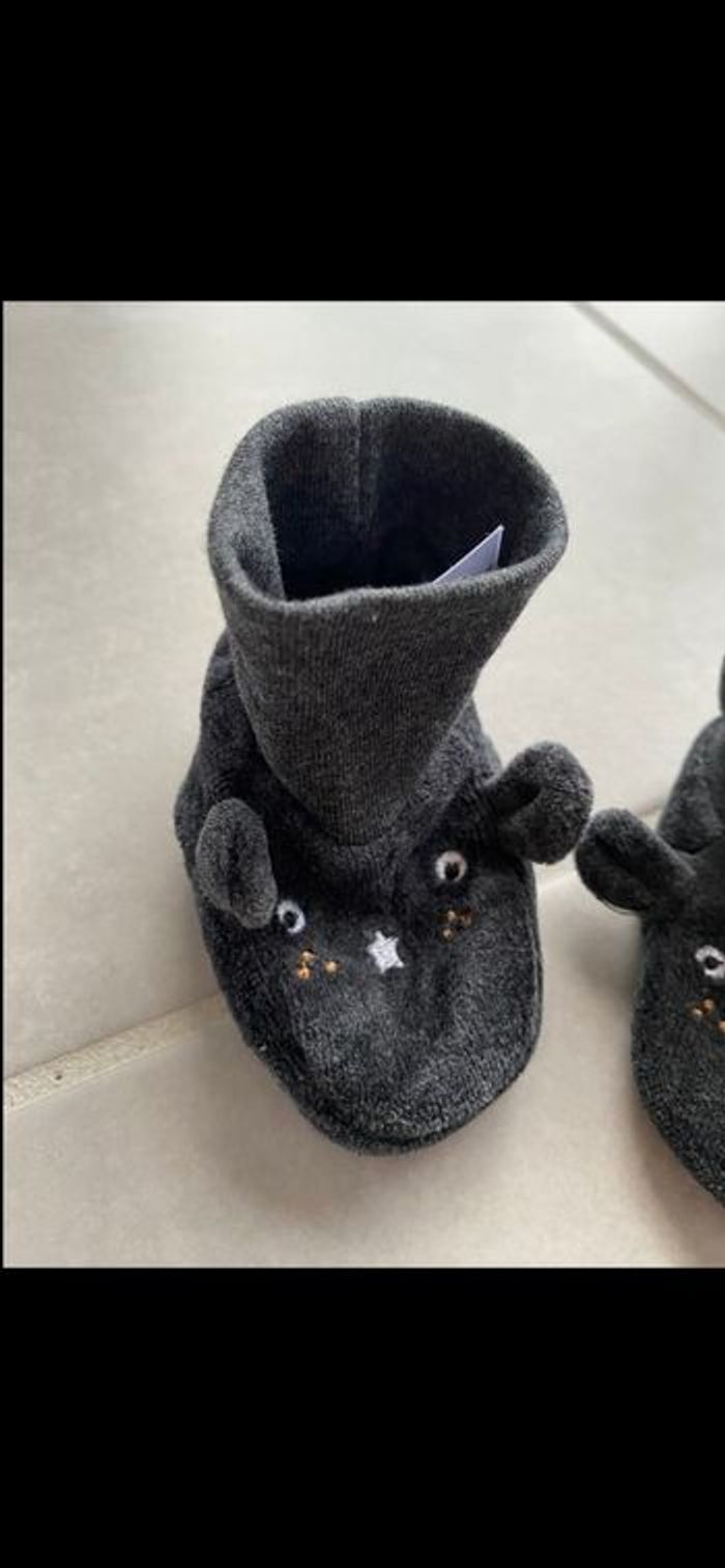 Chaussons bébé 3-9 mois Neuf - photo numéro 3