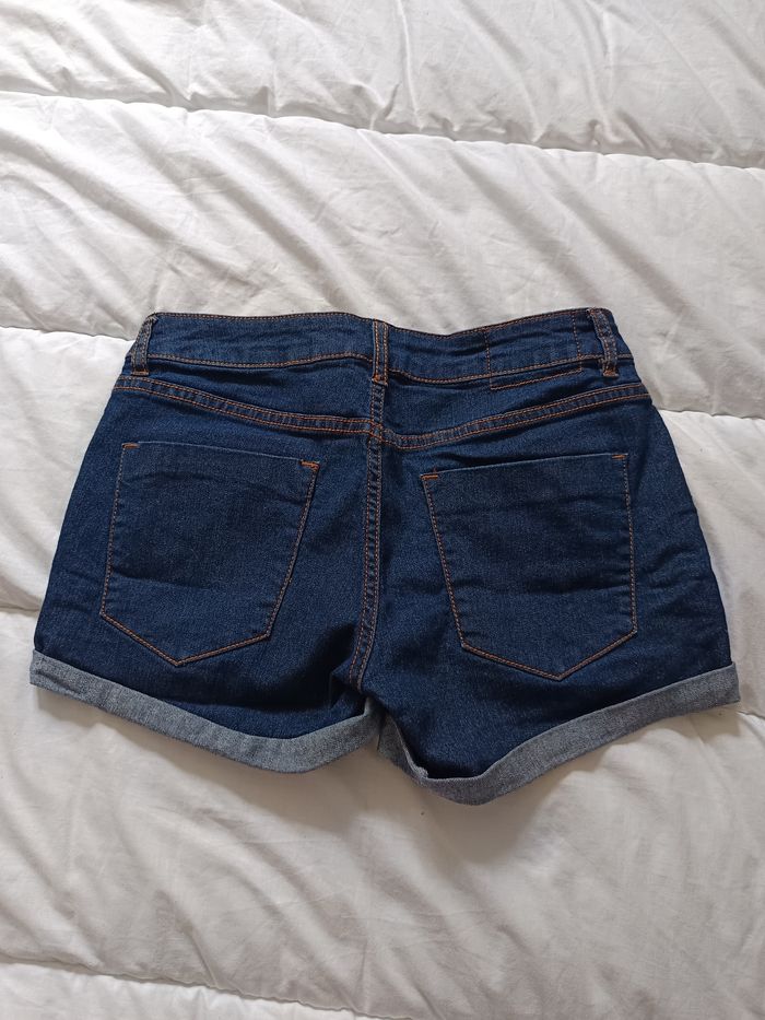 Short en jean taille 36 - photo numéro 4