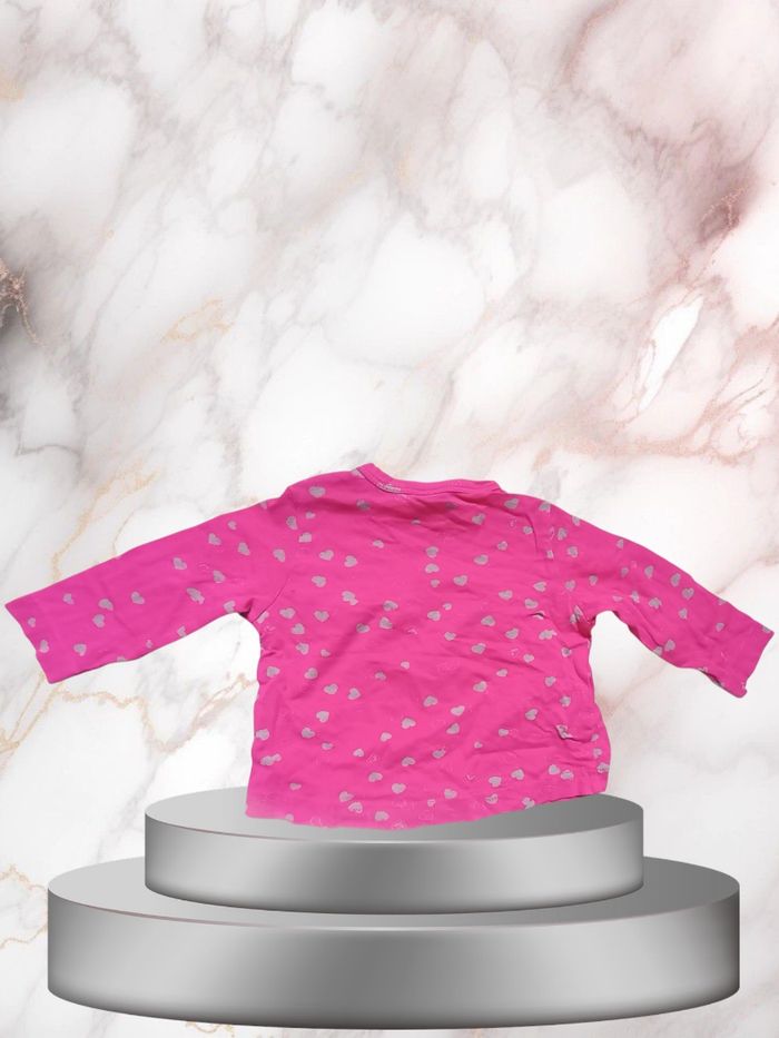 T-shirt Manches Longues Fushia à Petits Cœurs Gris taille 12 mois bébé fille - photo numéro 2