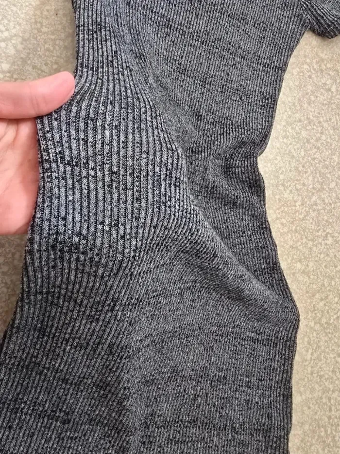 Robe grise et noir extensible - photo numéro 2
