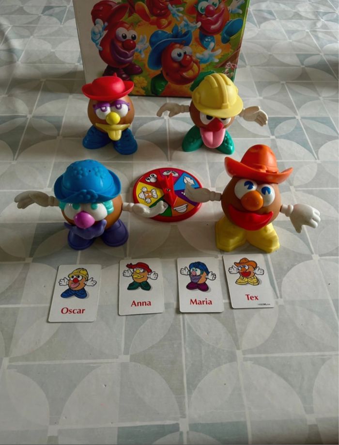 Jeu de société - La famille de MR patate - très bon état - photo numéro 2