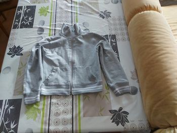 Sweat -zippée (gilet)