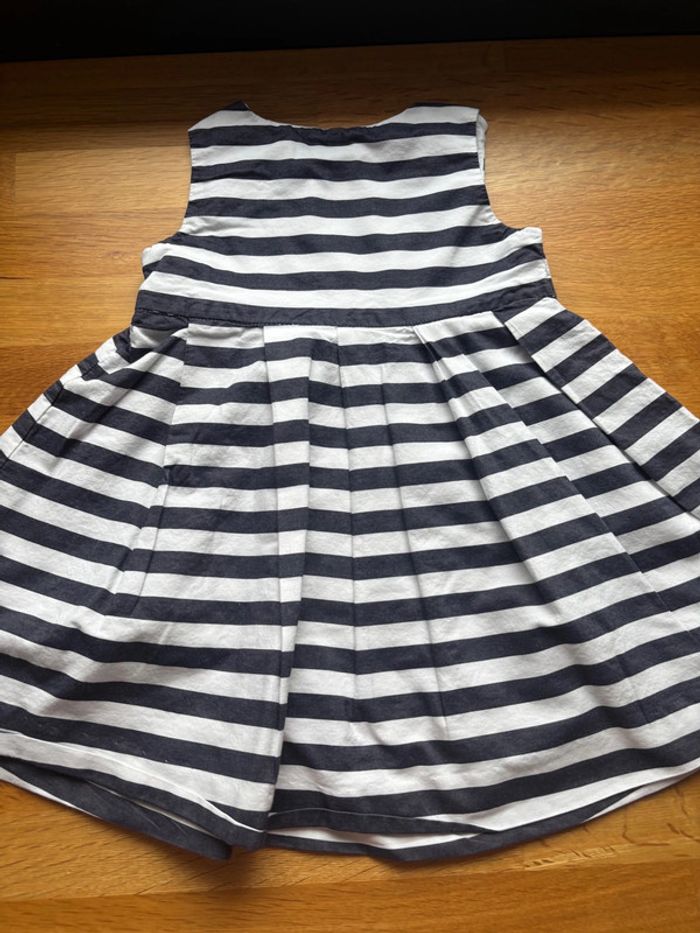 Jolie robe Jacadi 6 mois - photo numéro 3