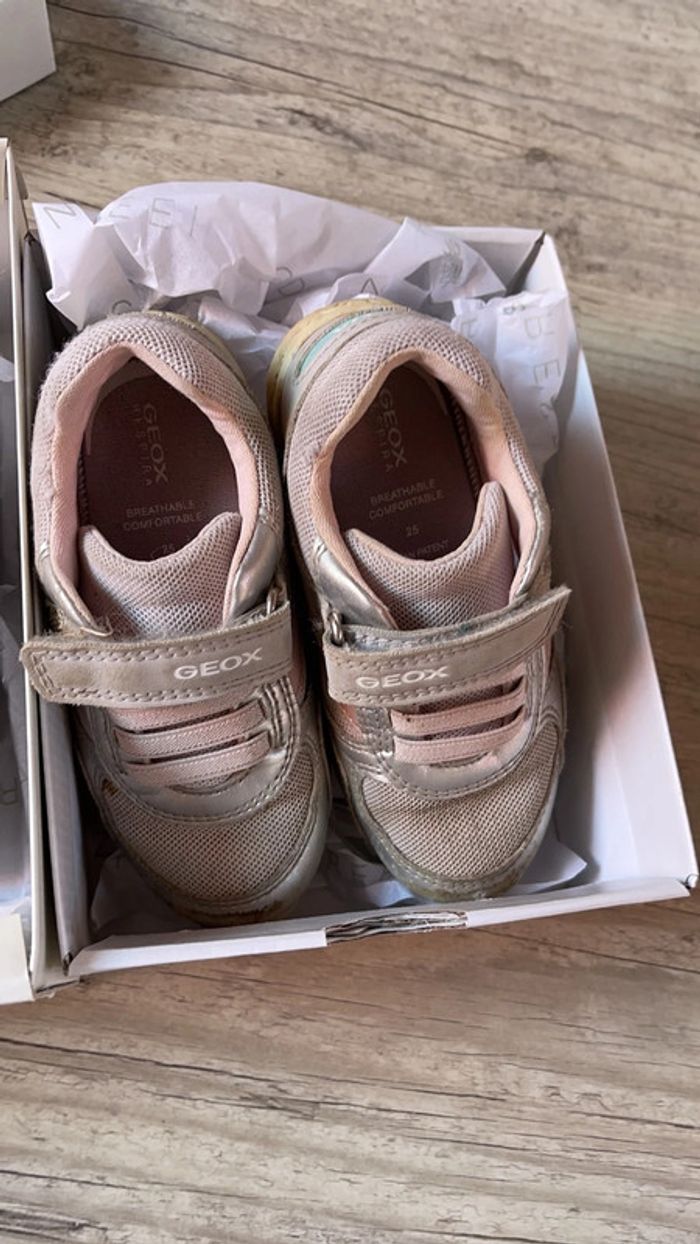 Lot de 4 paires de chaussures geox enfant fille pointure 23 et 25i - photo numéro 4