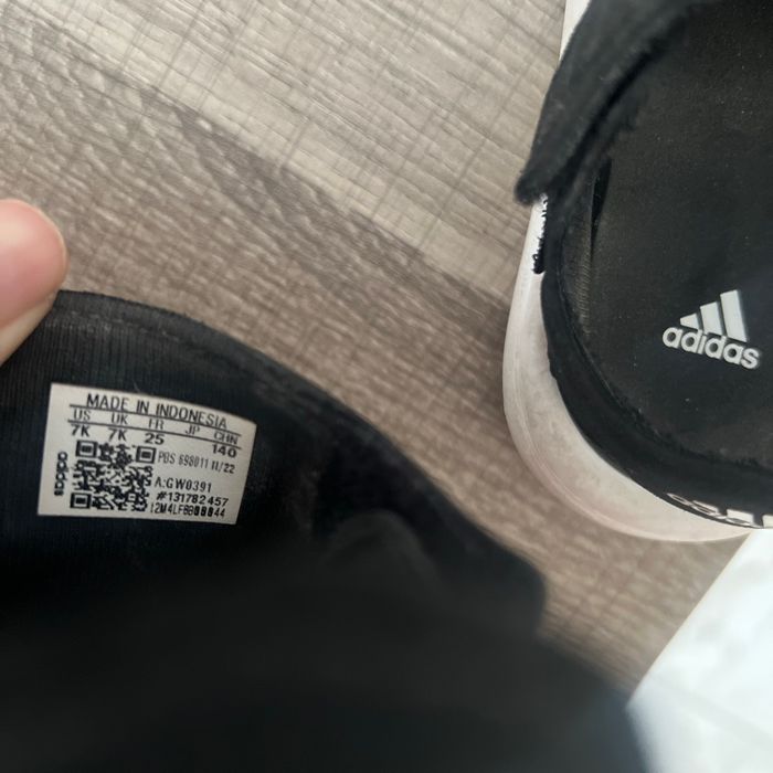 Chaussure Adidas - photo numéro 4
