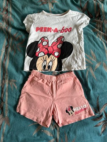 Ensemble tee shirt / short Minnie 2 ans / 3 ans / 4 ans Disney