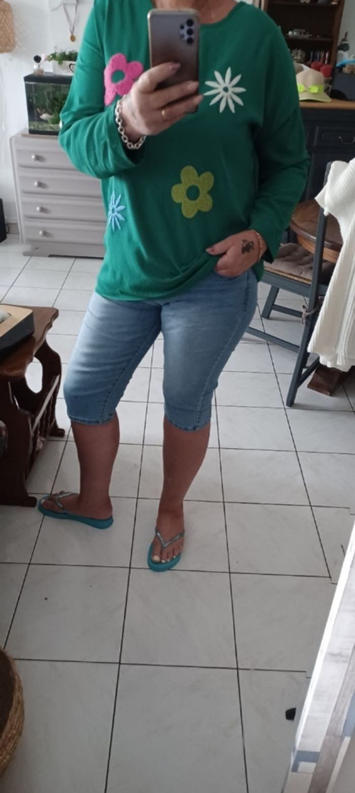 Très jolie blouse manches longues avec des fleurs femme T U - photo numéro 2