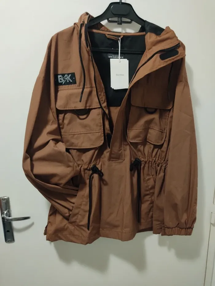 Veste à capuche Bershka neuf - photo numéro 11