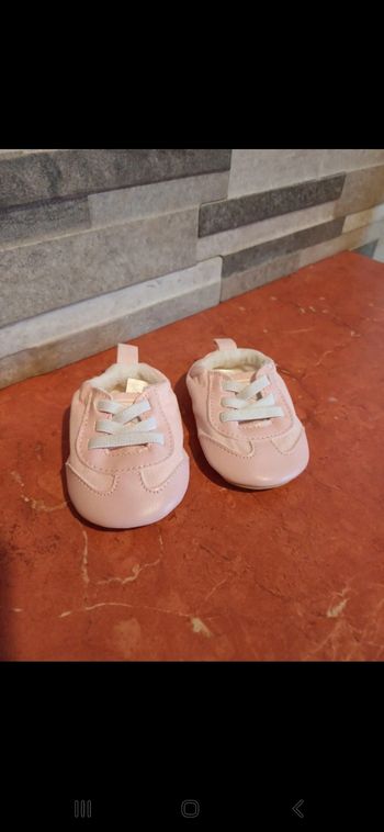 Chaussures bébé taille 0 / 3 mois