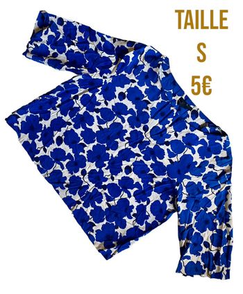 Haut crop fleuri bleu et blanc crème manches 3/4 H&M taille S très bon état