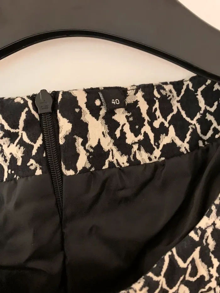 Robe Desigual blanche et noire taille 40 - photo numéro 2