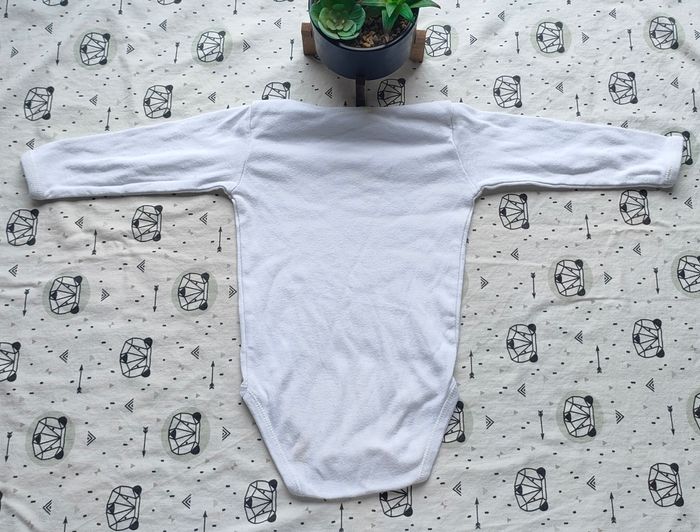 Lot de bodies ML taille 12 mois - photo numéro 8