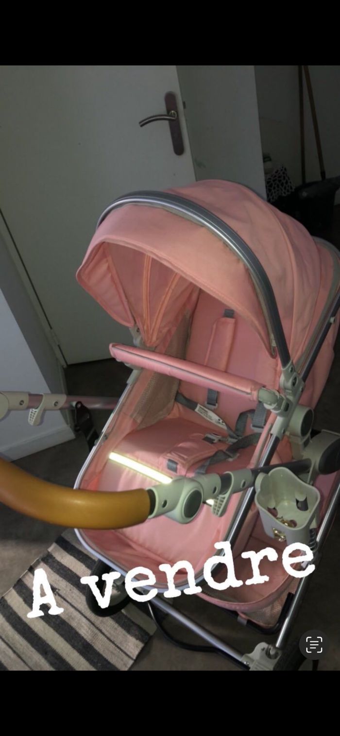 Poussette trio neuve